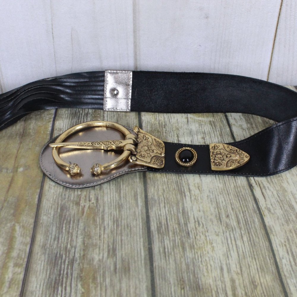 Black Leather Embellished Medallion Unique Adjustable Belt - Picture 5 of 9